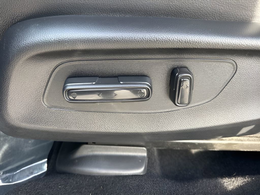 Used 2024 Honda HR-V EX-L image 10