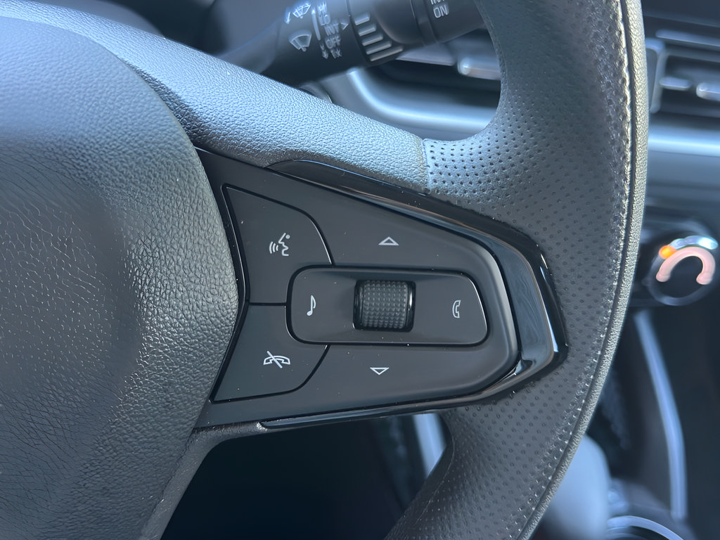 Used 2025 Chevrolet TrailBlazer LT FWD image 20