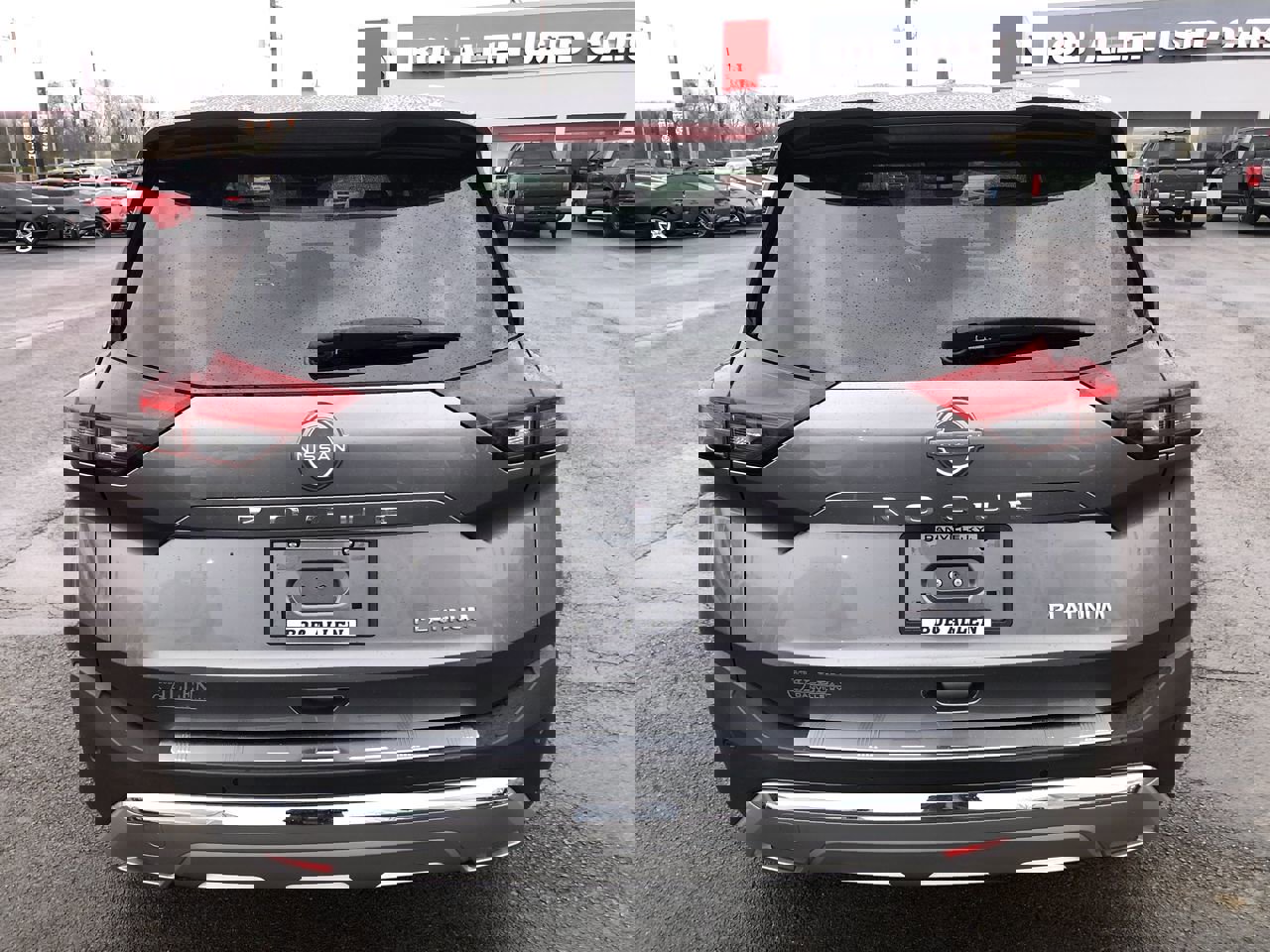 Used 2023 Nissan Rogue Platinum w/ Platinum Premium Package image 11