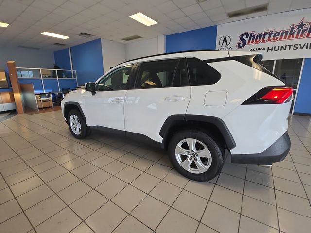 Used 2021 Toyota RAV4 XLE w/ Carpet Mat Package (TMS) image 6