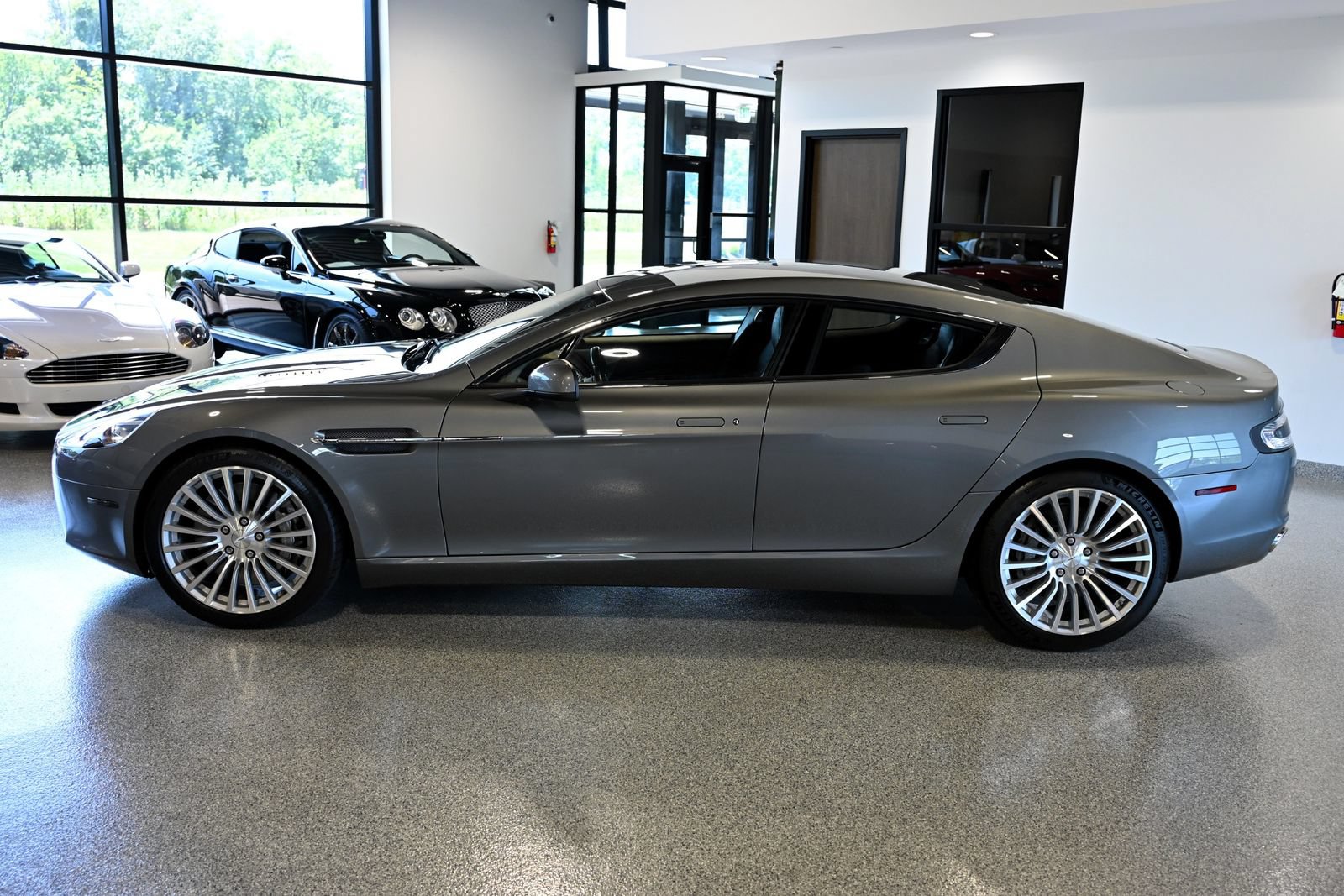 Used 2011 Aston Martin Rapide RWD image 8