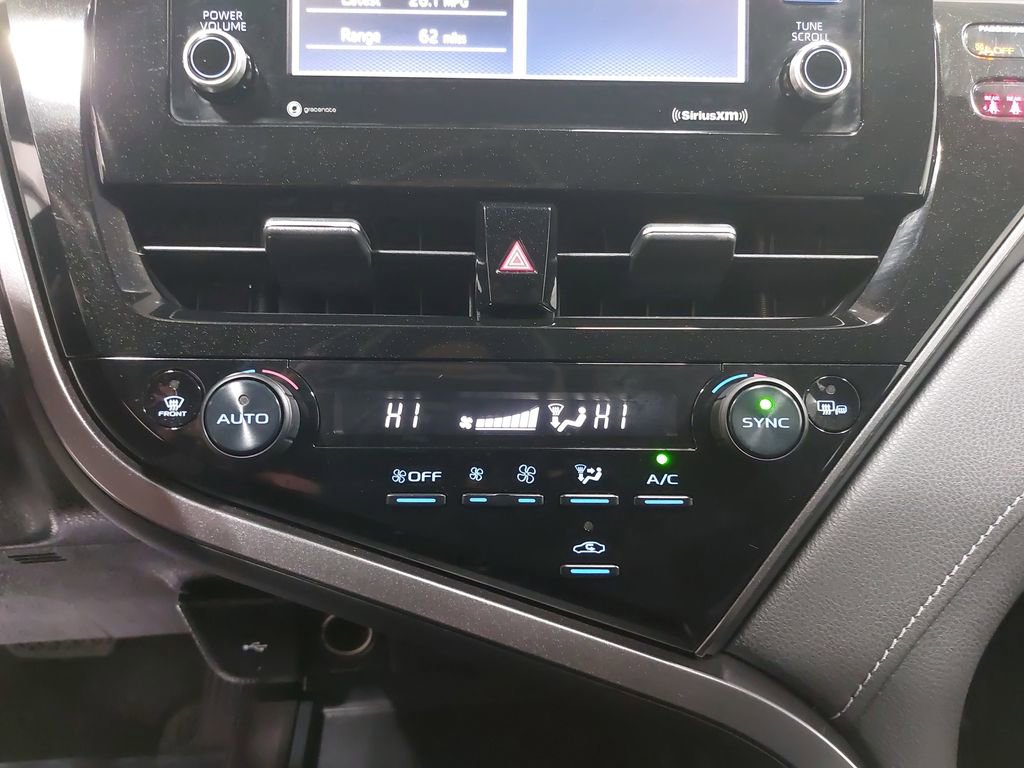 Used 2022 Toyota Camry SE image 20
