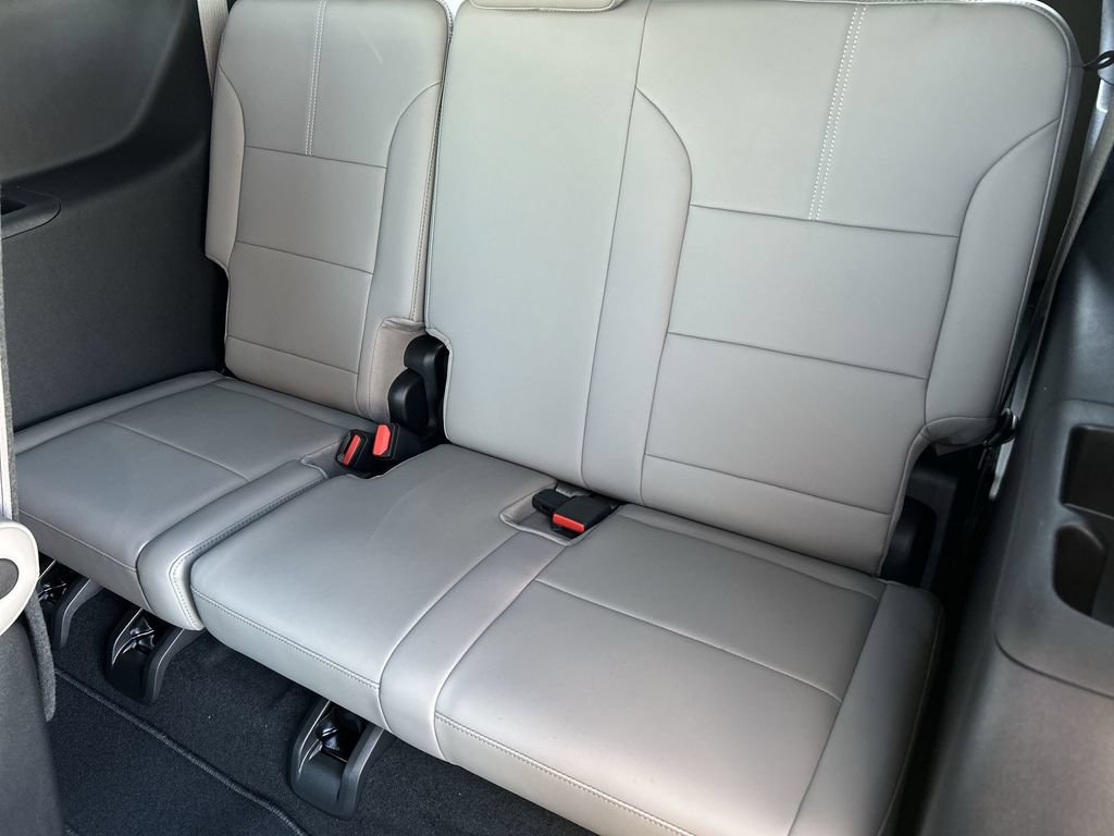 New 2026 GMC Acadia Elevation w/ Elevation Premium Package AWD/4WD image 36