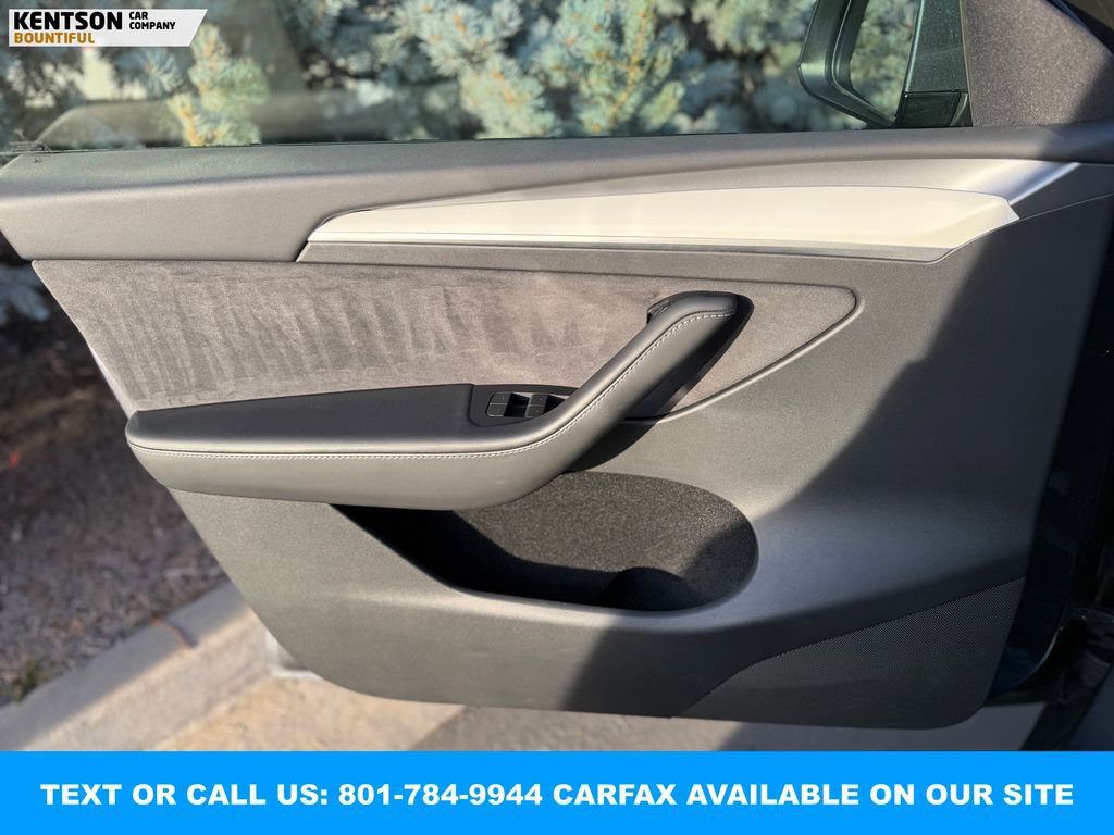 Used 2023 Tesla Model Y Long Range image 14