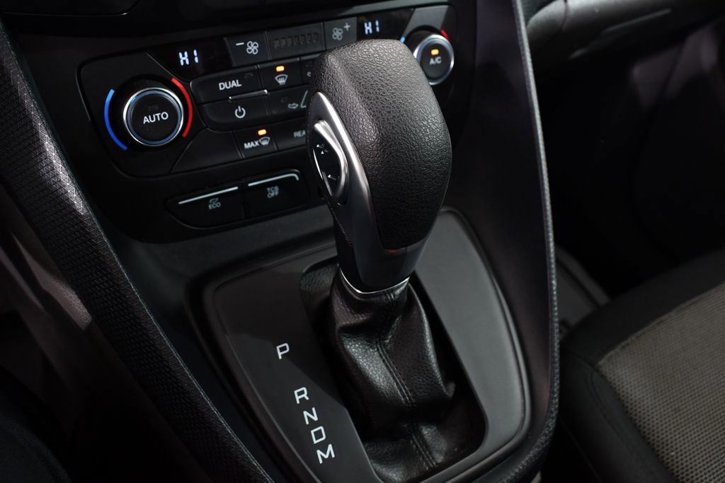 Used 2022 Ford Transit Connect XL FWD image 29