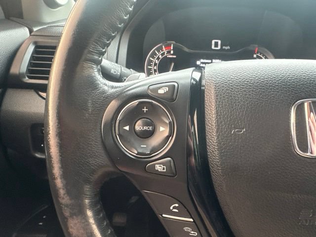Used 2017 Honda Pilot Touring image 29