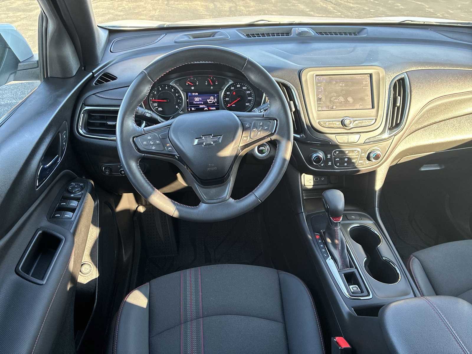 Used 2022 Chevrolet Equinox RS w/ LPO, Floor Liner Package image 10