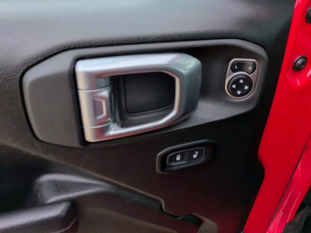 Used 2024 Jeep Gladiator Sport image 12