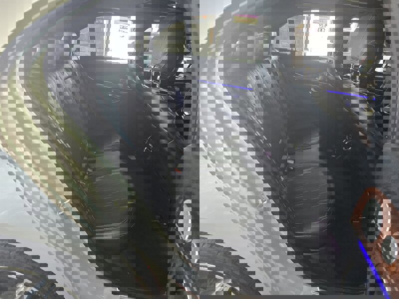 Used 2017 Mercedes-Benz E 300 image 19