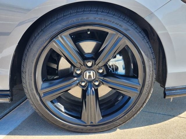 Used 2025 Honda Accord Sport image 10