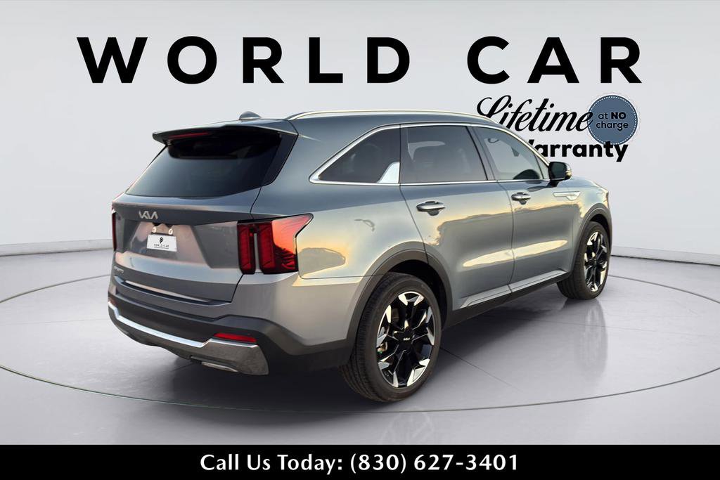 Used 2024 Kia Sorento EX w/ Panoramic Sunroof Package FWD image 14
