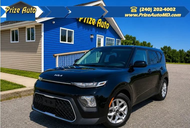 Used 2022 Kia Soul LX w/ Technology Package FWD image 1
