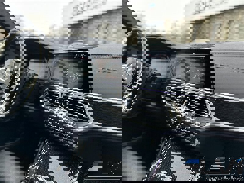 Used 2020 BMW X7 xDrive40i w/ M Sport Package image 39