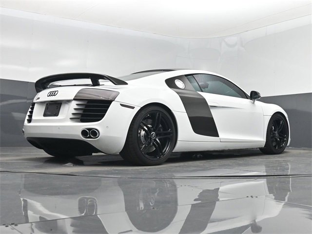 Used 2009 Audi R8 V8 w/ Enhanced Leather Pkg image 58