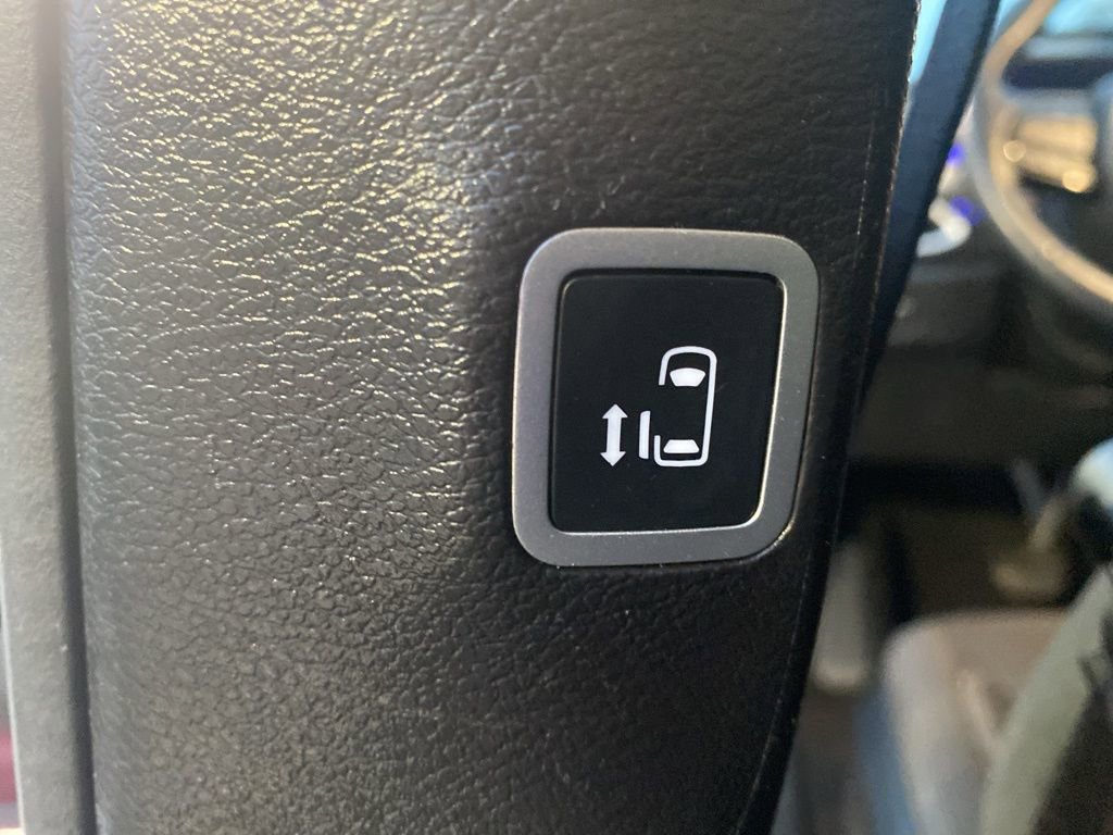 Certified 2020 Chrysler Pacifica Touring w/ S Appearance Package image 22