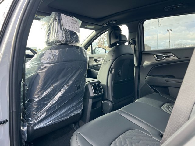 New 2026 Kia Sportage X-Line w/ X-Line Technology Package AWD/4WD image 13