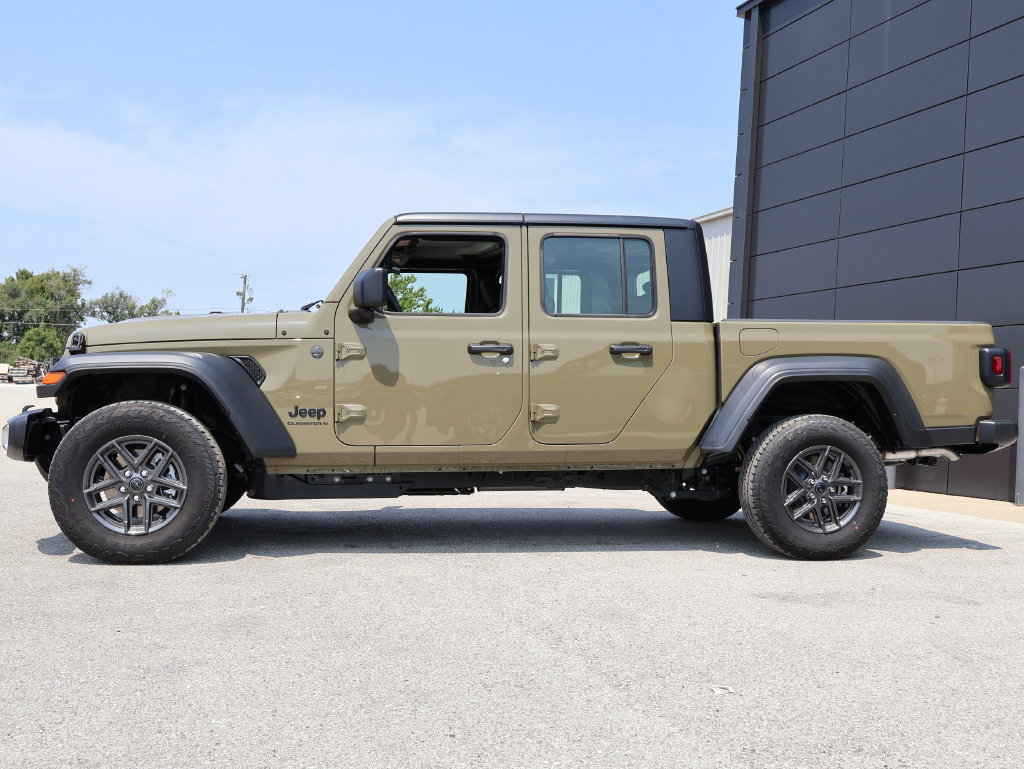New 2026 Jeep Gladiator Sport AWD/4WD image 2