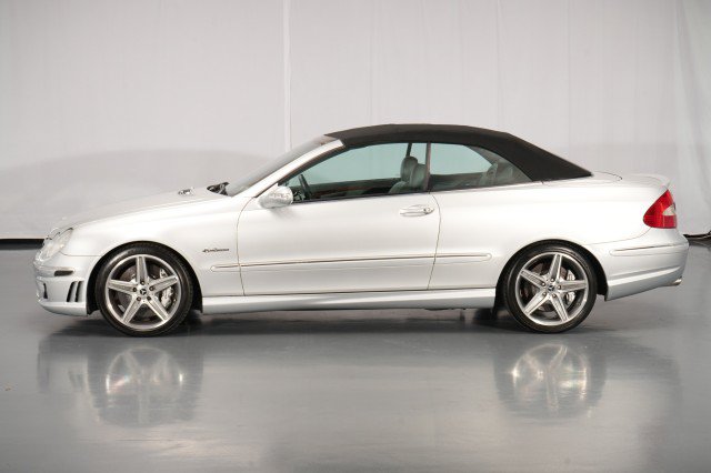 Used 2007 Mercedes-Benz CLK 63 AMG Cabriolet image 3