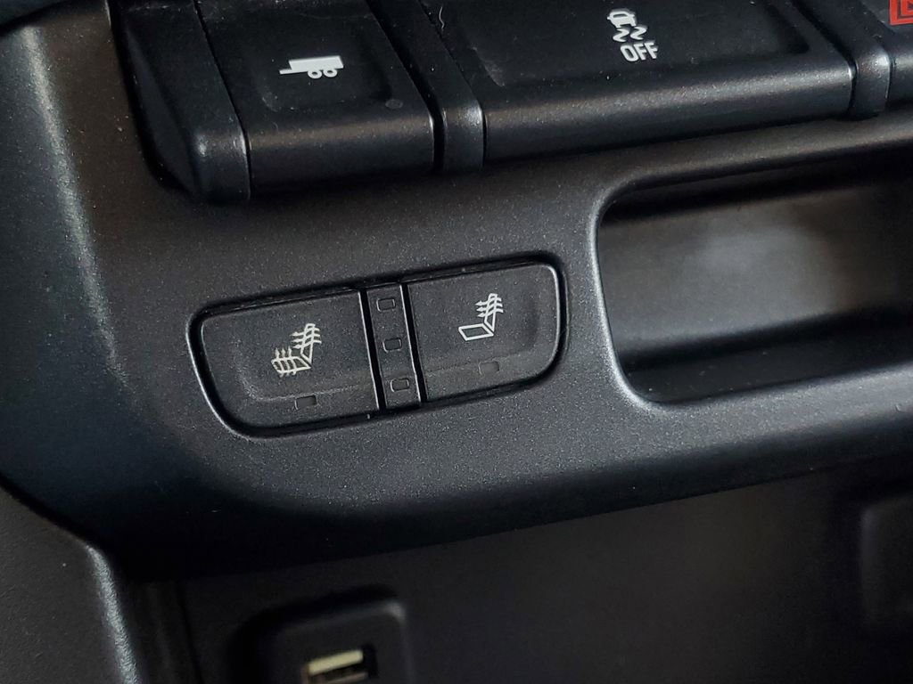 Used 2016 Chevrolet Colorado Z71 AWD/4WD image 22