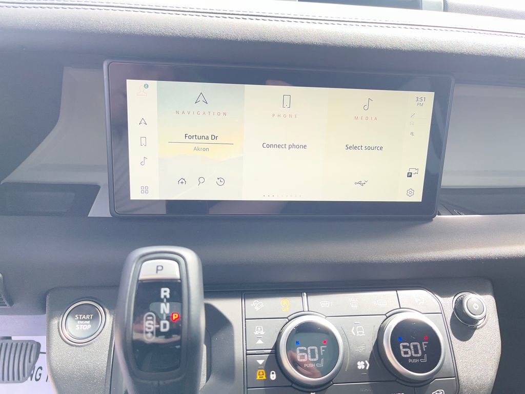 Used 2024 Land Rover Defender 110 S AWD/4WD image 15