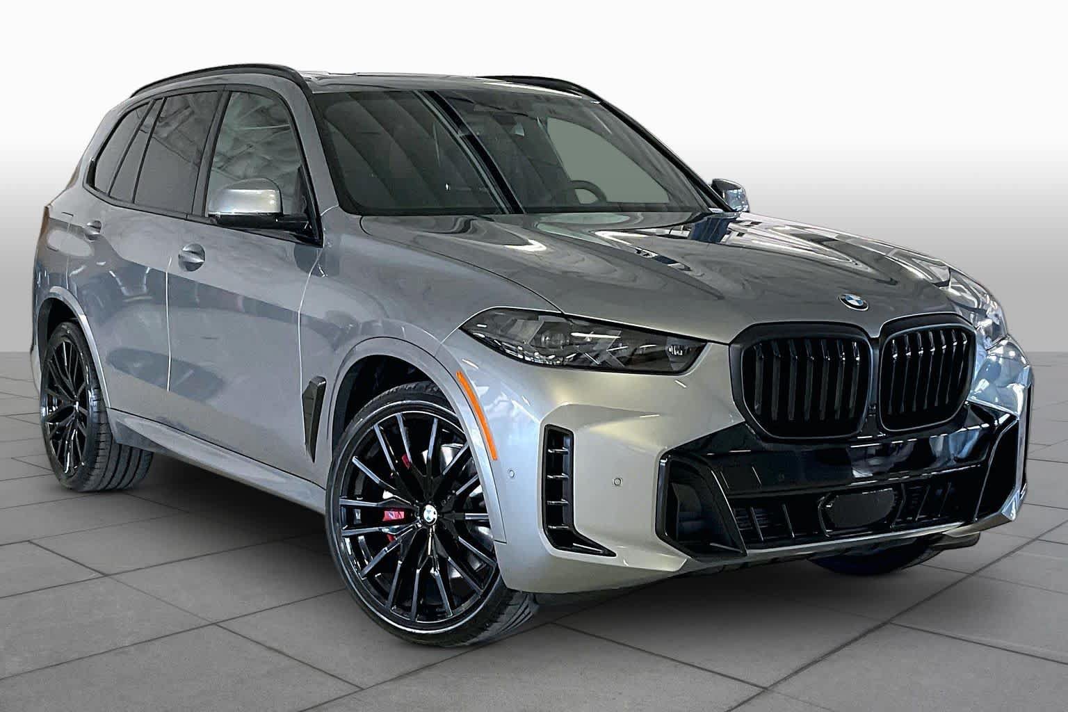 New 2026 BMW X5 xDrive40i w/ M Sport Package AWD/4WD image 2