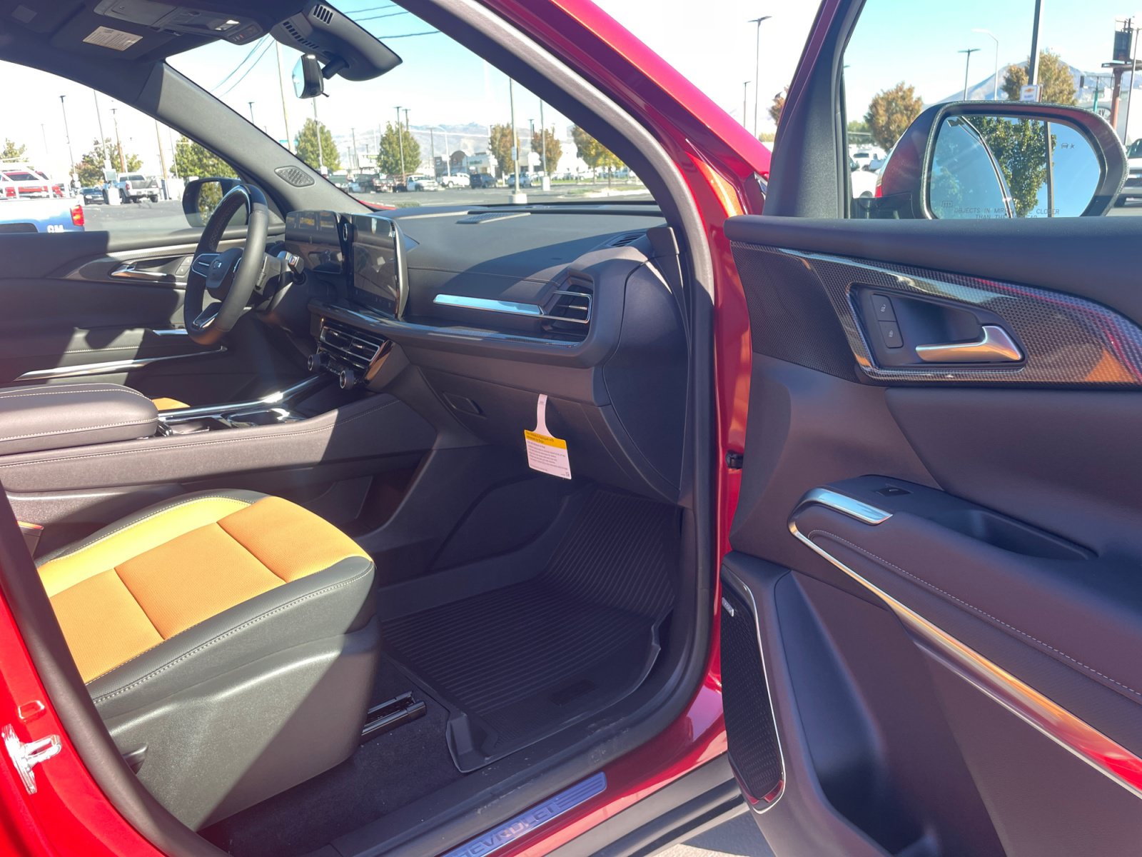 New 2027 Chevrolet Traverse Z71 w/ Enhanced Driving Package AWD/4WD image 29