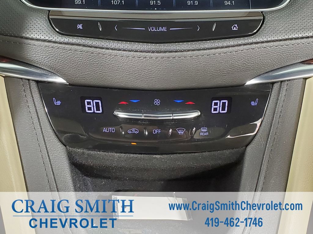 Used 2019 Cadillac XT5 Luxury image 32