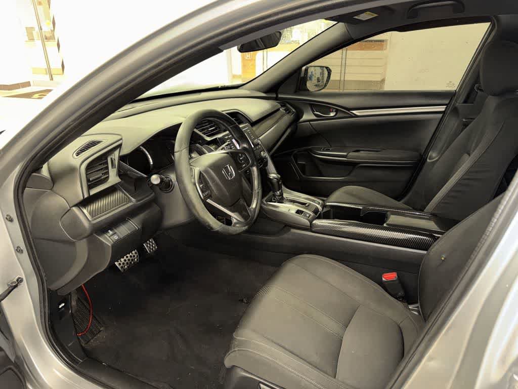 Used 2018 Honda Civic Sport image 28