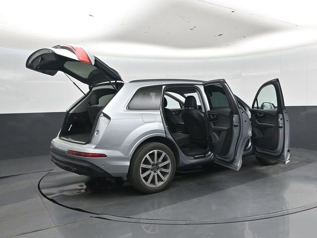 Used 2023 Audi Q7 2.0T Premium Plus w/ Premium Plus Package AWD/4WD image 49