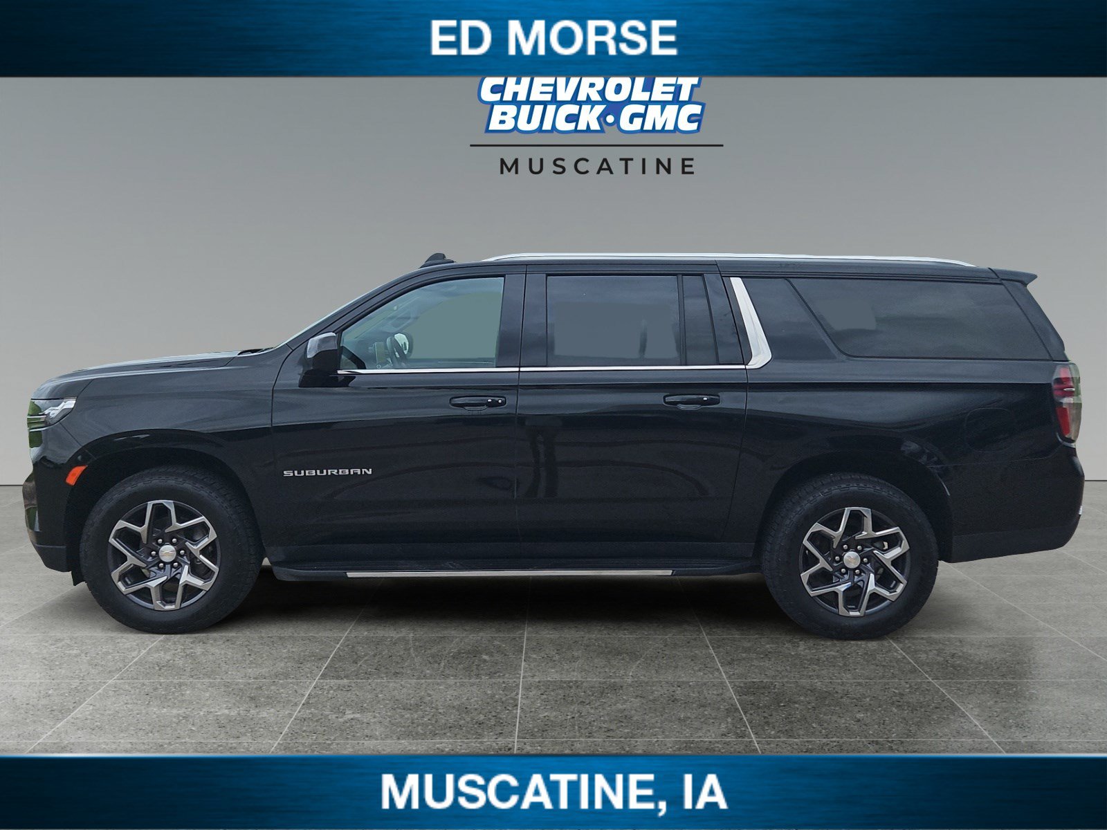 Certified 2024 Chevrolet Suburban LT AWD/4WD image 2