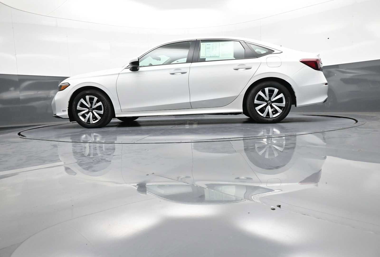 Used 2025 Honda Civic LX image 31