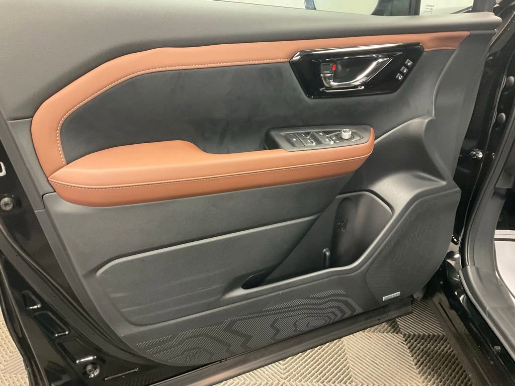 New 2026 Subaru Forester Touring image 9