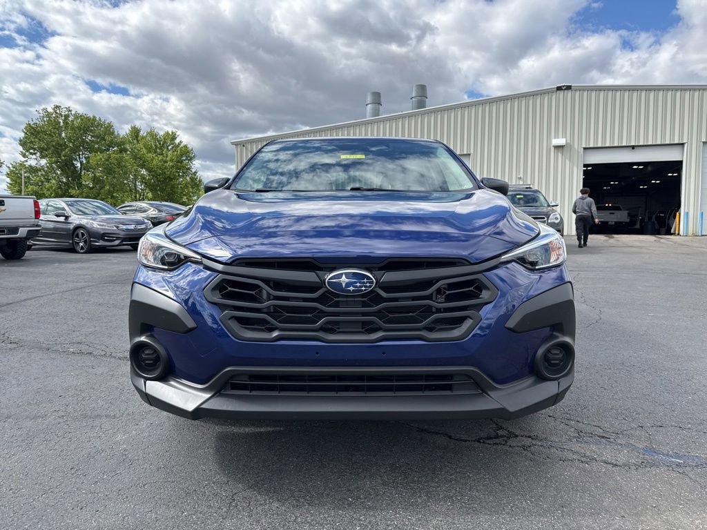 Used 2024 Subaru Crosstrek 2.0i AWD/4WD image 2