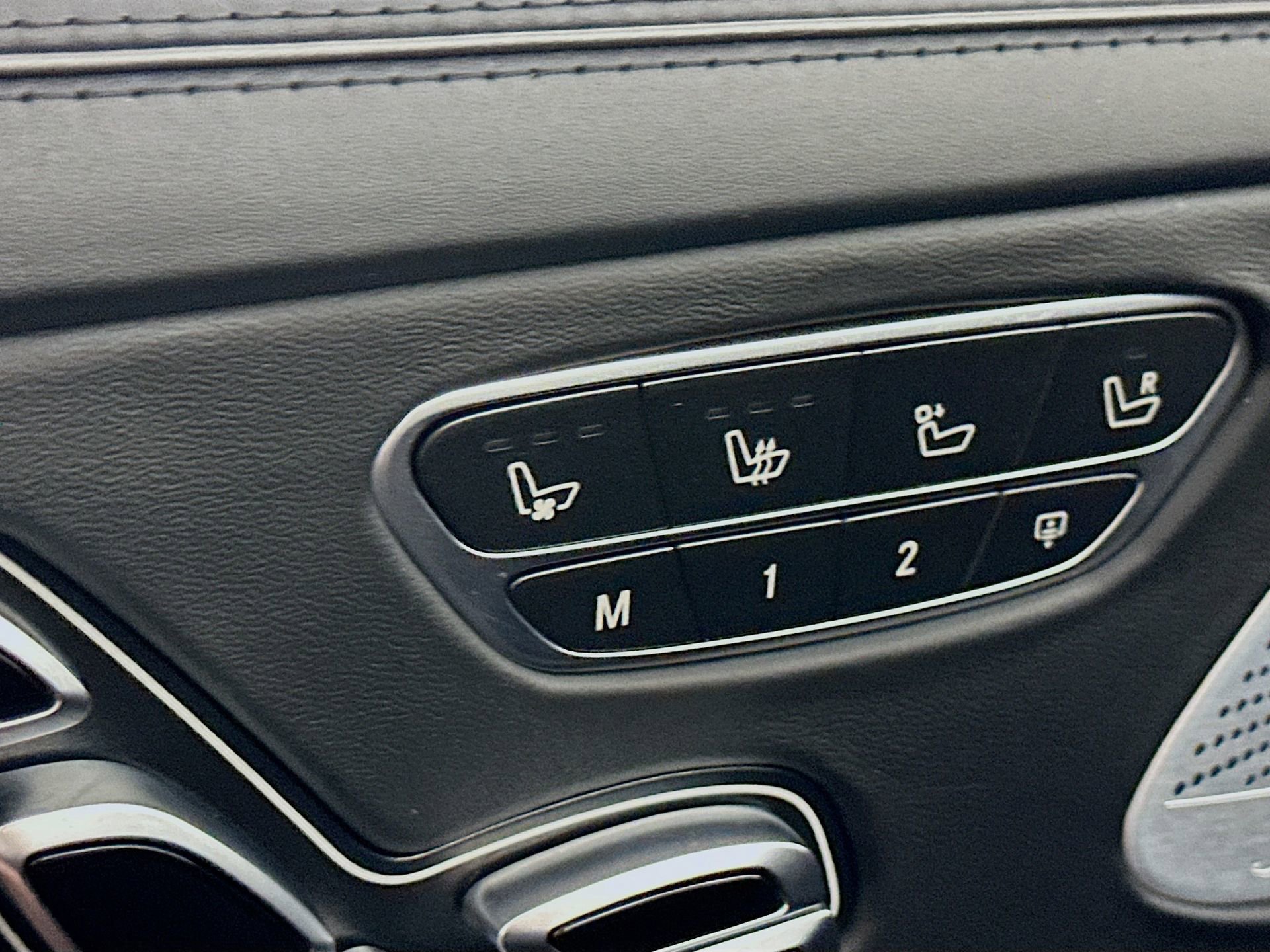 Used 2019 Mercedes-Benz S 63 AMG S 4MATIC Sedan image 22
