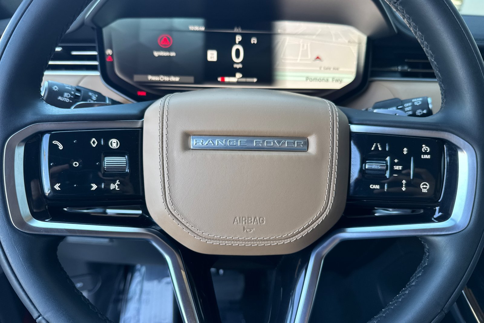 Used 2024 Land Rover Range Rover Sport SE AWD/4WD image 27