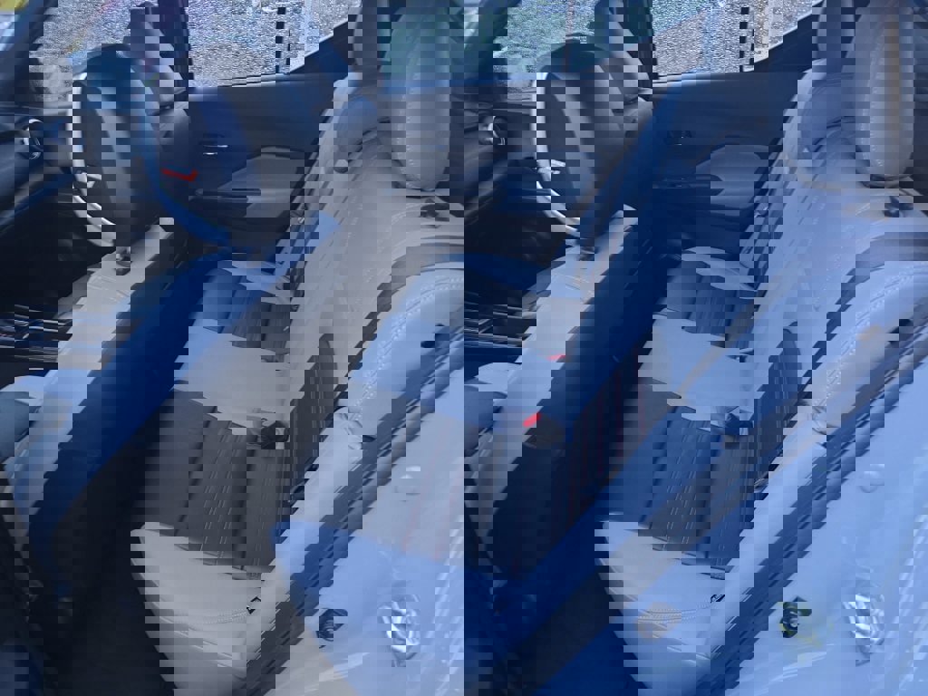 Used 2023 Nissan Kicks SR w/ SR Premium Package image 14