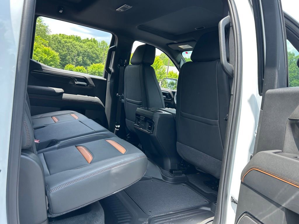 New 2026 GMC Sierra 1500 AT4 w/ AT4 Premium Package AWD/4WD image 48