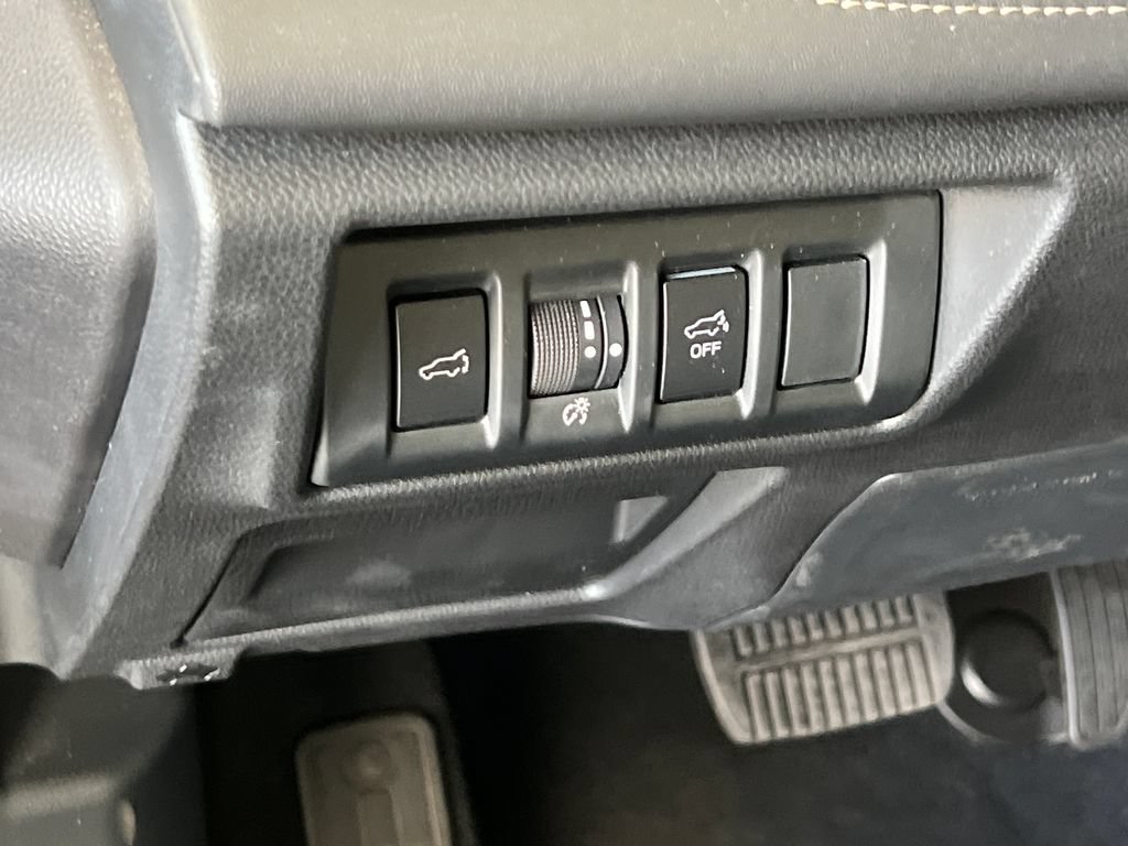 Used 2025 Subaru Outback Limited w/ Popular Package #2 AWD/4WD image 53