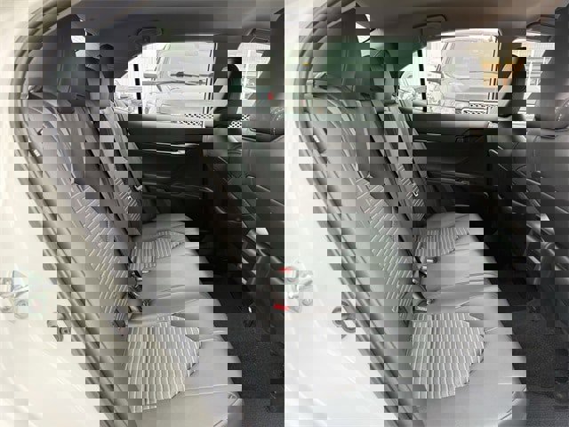 Used 2024 Toyota Camry SE image 30