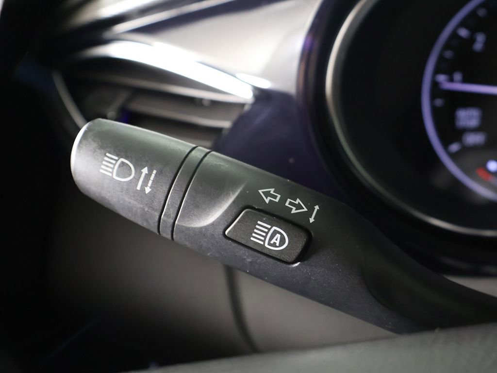 Used 2023 Buick Encore GX Select w/ Sport Touring Package image 33