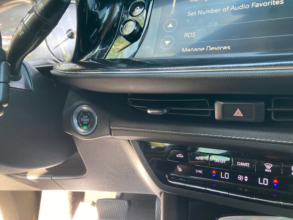 Used 2021 Buick Envision Preferred AWD/4WD image 22