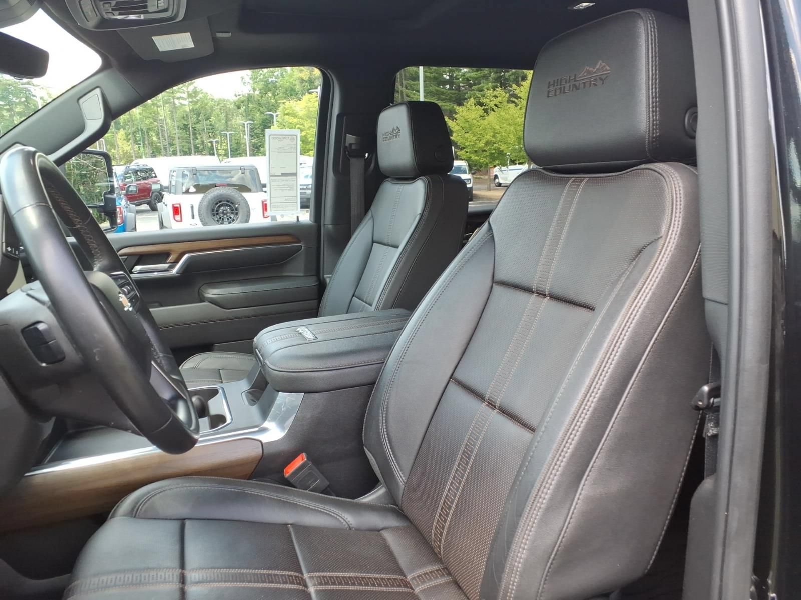 Used 2024 Chevrolet Silverado 3500 High Country w/ High Country Premium Package AWD/4WD image 16