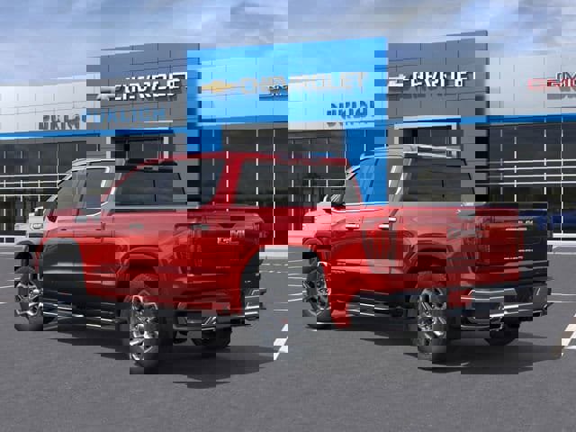 New 2026 GMC Sierra 1500 SLT image 3