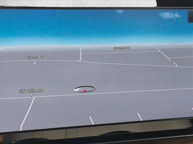 Used 2017 Mercedes-Benz E 300 image 6