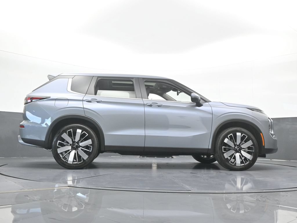 New 2026 Mitsubishi Outlander SE FWD image 69