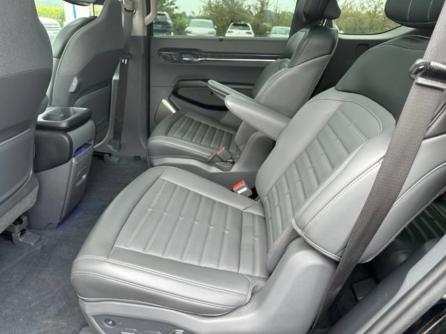 Used 2024 Kia EV9 Land AWD/4WD image 17
