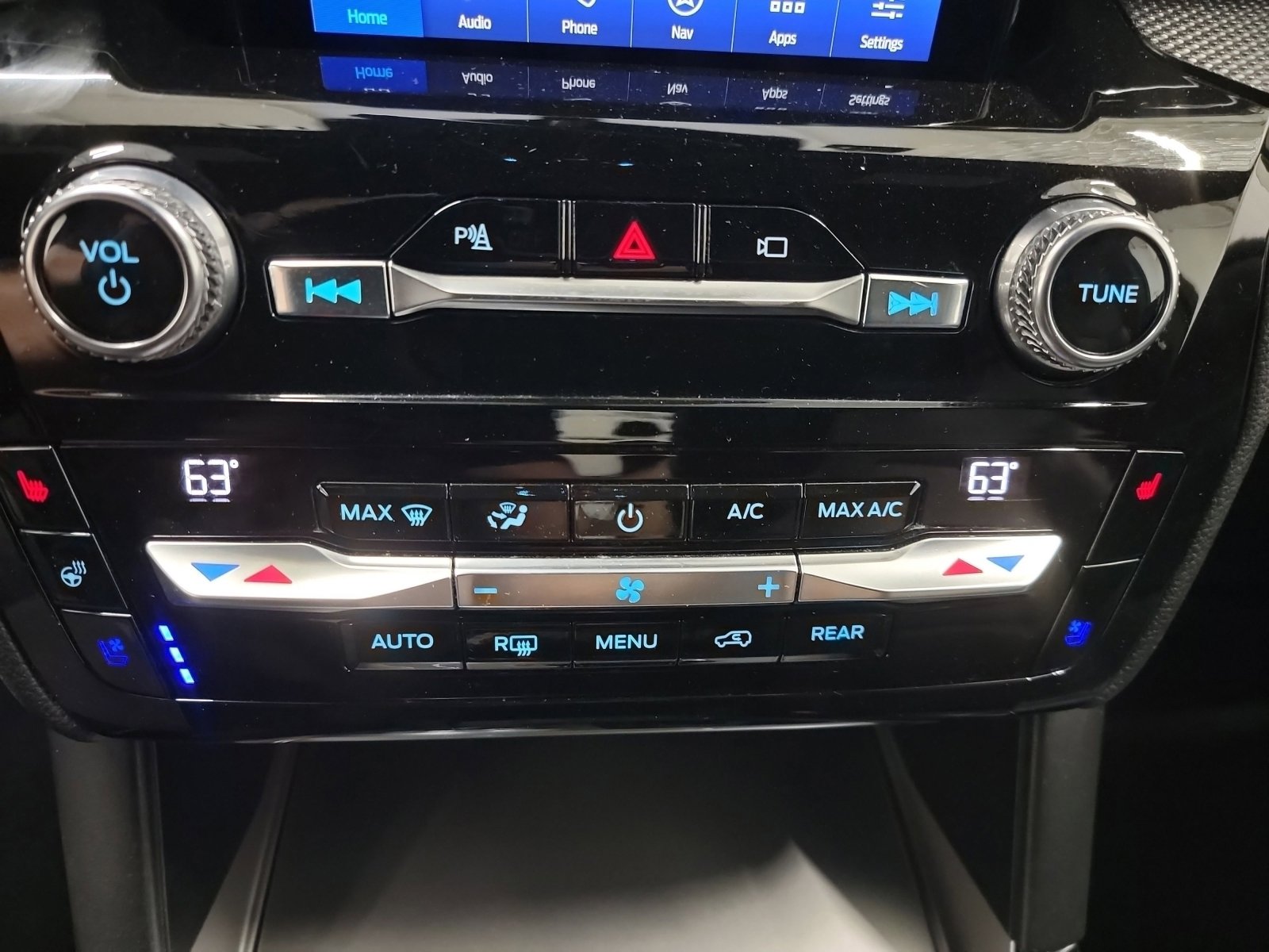 Used 2021 Ford Explorer ST w/ Equipment Group 401A AWD/4WD image 21