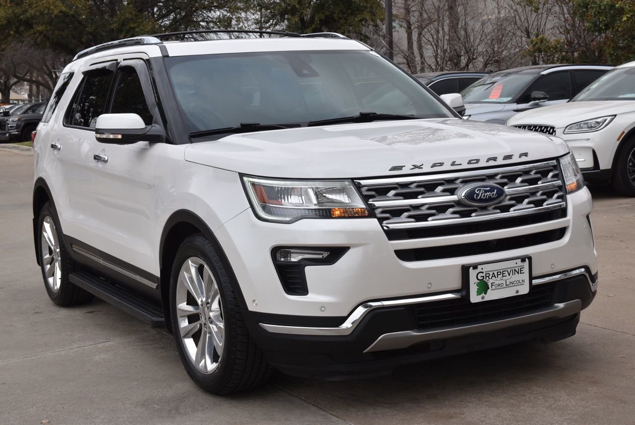 Used 2018 Ford Explorer Limited w/ Equipment Group 301A image 4