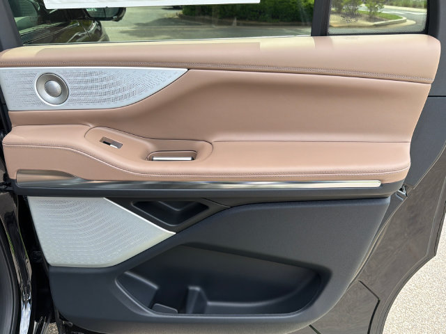 New 2027 Lincoln Navigator L Black Label AWD/4WD image 19