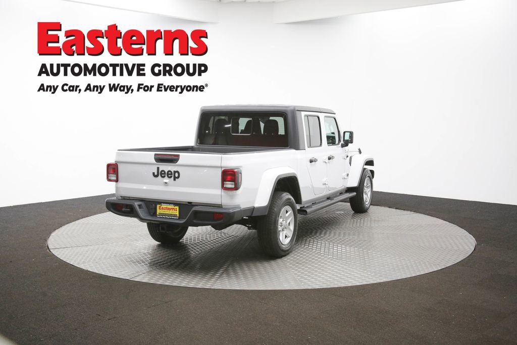 Used 2023 Jeep Gladiator Sport image 40
